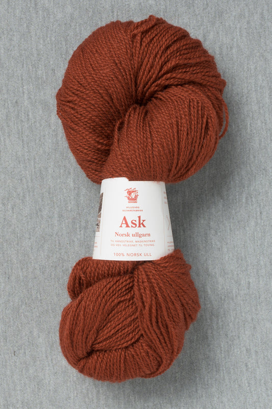 Hillesvåg Ask 6009 Reddish Brown (Bag of 10)