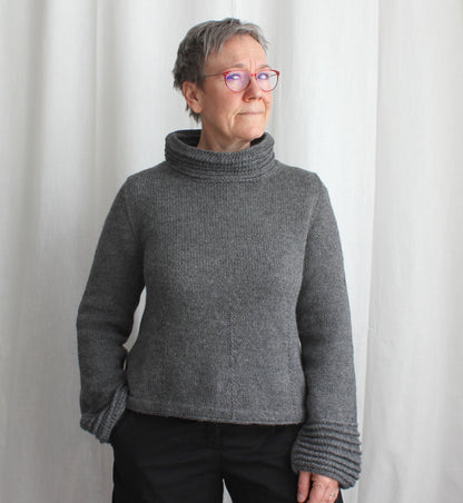 Åsa Tricosa Ziggurats: 16 Elegantly Seamless Knits