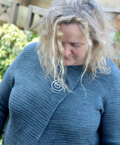 Åsa Tricosa Ziggurats: 16 Elegantly Seamless Knits