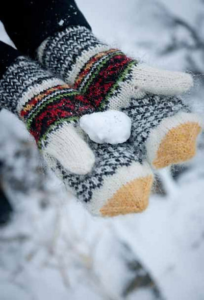 Icelandic Handknits by Hélène Magnússon