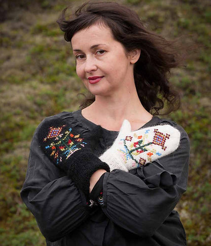 Icelandic Handknits by Hélène Magnússon