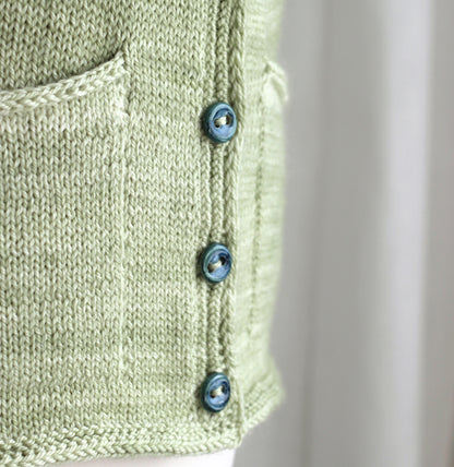 Åsa Tricosa Ziggurats: 16 Elegantly Seamless Knits